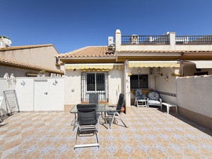 4 bedroom Bungalow for sale in La Zenia