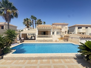 3 bedroom Villa for sale in Las Ramblas Golf