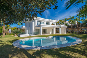 6 bedroom Villa for sale in Marbella