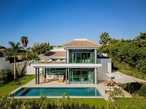4 bedroom Villa for sale in Marbella