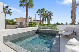 4 bedroom Villa for sale in El Paraiso