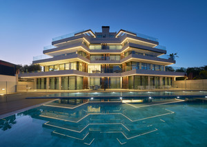 2 bedroom Apartment for sale in Estepona