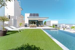 5 bedroom Villa for sale in San Miguel de Salinas
