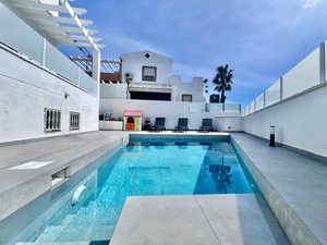 5 bedroom Villa for sale in San Miguel de Salinas