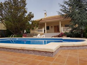 4 bedroom Villa for sale in Tibi