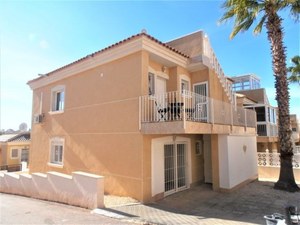4 bedroom Villa for sale in Monte Golf