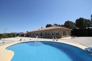 4 bedroom Villa for sale in Barbarroja