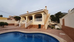 3 bedroom Villa for sale in Bolnuevo