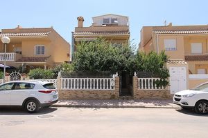 3 bedroom Villa for sale in Guardamar