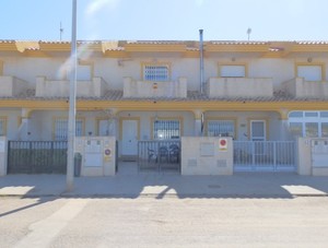 3 bedroom Geschakelde Woning te koop in La Manga