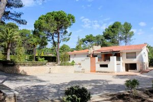5 bedroom Villa for sale in Alcoy