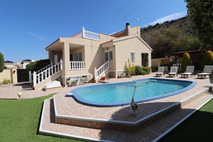 3 bedroom Villa for sale in Benimar