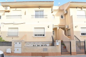 4 bedroom Geschakelde Woning te koop in Lo Pagan