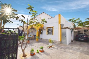 3 bedroom Geschakelde Woning te koop in Los Altos