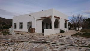 4 bedroom Villa te koop in Hondon de las Nieves