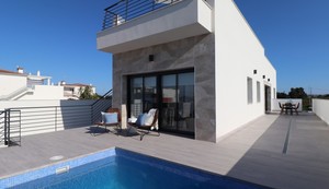 3 bedroom Villa te koop in Daya Nueva