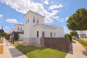 2 bedroom Villa te koop in Roldan