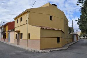 4 bedroom Townhouse for sale in Chinorlet