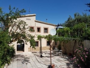 4 bedroom Villa for sale in Banyeres de Mariola