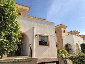 3 bedroom Villa te koop in El Raso