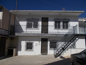 6 bedroom Geschakelde Woning te koop in Abanilla
