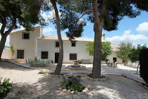 7 bedroom Villa for sale in Caravaca de la Cruz