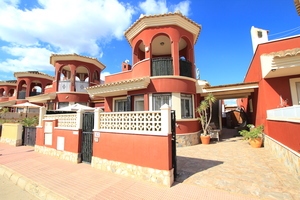 2 bedroom Villa for sale in Daya Nueva