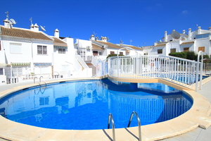 2 bedroom Townhouse for sale in El Chaparral