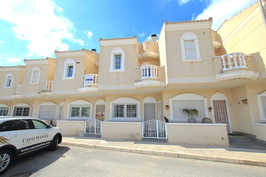 3 bedroom Townhouse for sale in Formentera del Segura