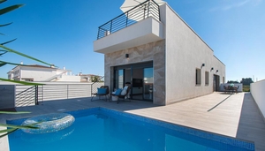 2 bedroom Villa for sale in Daya Nueva