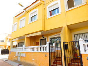 3 bedroom Townhouse for sale in San Bartolome