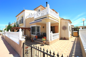 3 bedroom Villa for sale in Algorfa