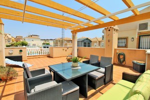 2 bedroom Villa for sale in Villamartin