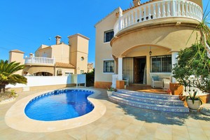 3 bedroom Villa for sale in Villamartin