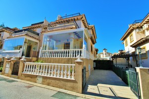 3 bedroom Townhouse for sale in Villamartin