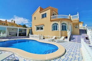 3 bedroom Villa for sale in Villamartin