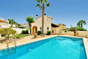 3 bedroom Villa for sale in Villamartin