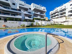 2 slaapkamers Appartement te koop in Villamartin