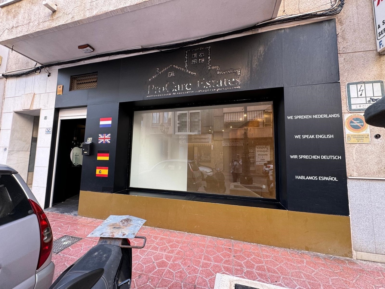 Commercial for sale in Guardamar del Segura