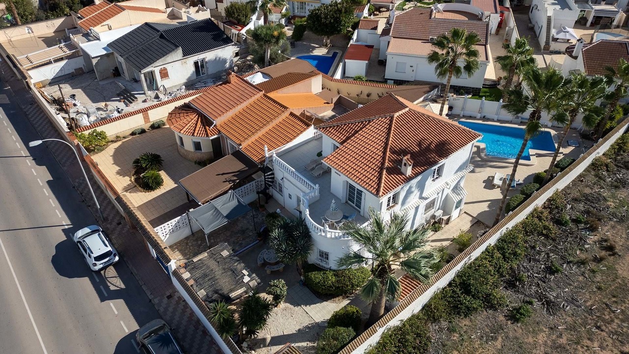 3 спальни Вилла для продажи в Torrevieja
