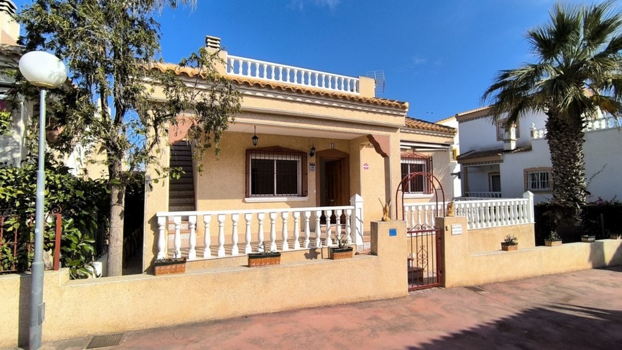 3 schlafzimmer Villa 
zum verkauf in Algorfa