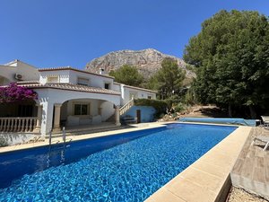 4 Slaapkamer Villa te koop in Javea