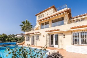 6 slaapkamer Villa te koop in Denia