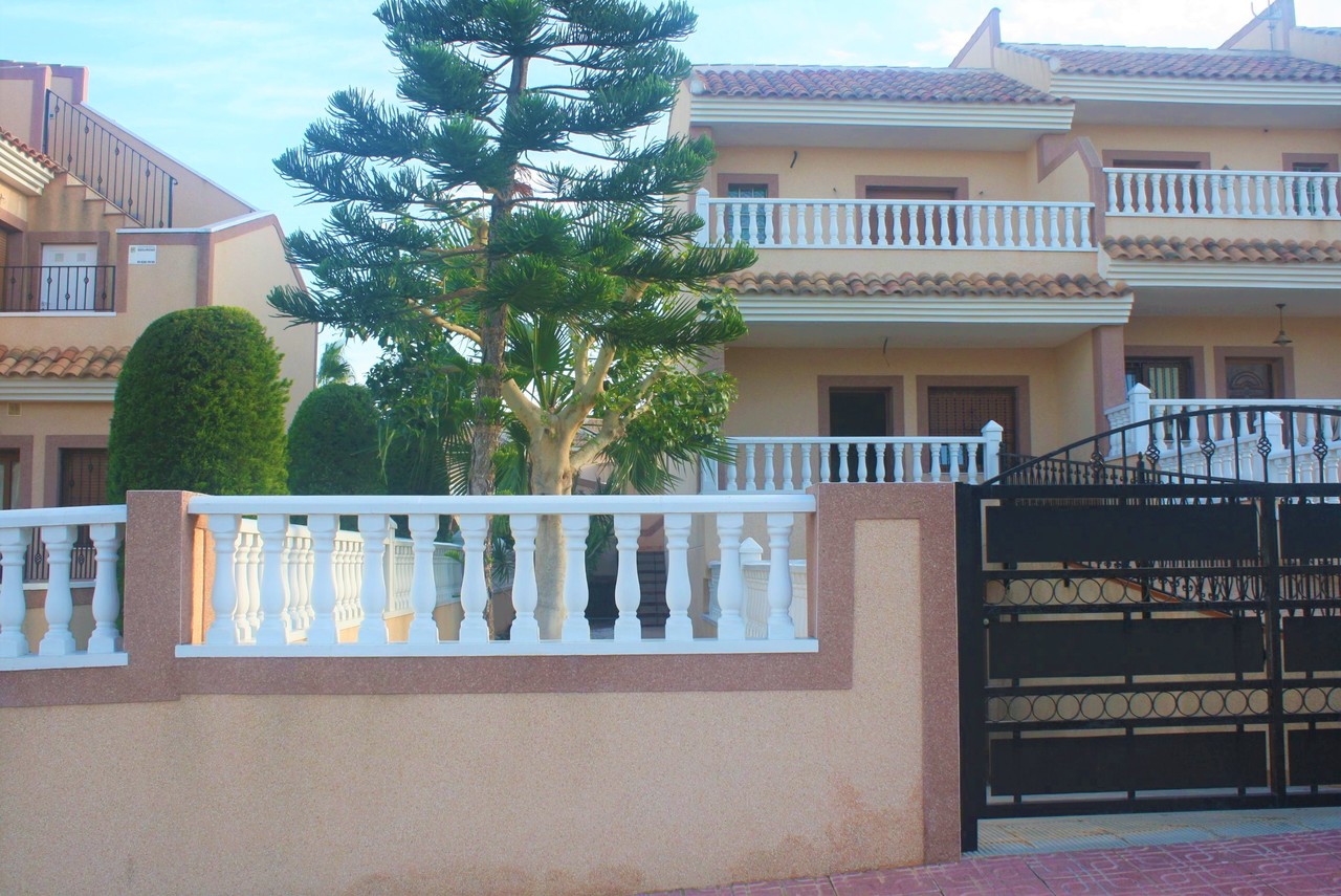 2 bedroom Maison de ville à vendre à Los Altos