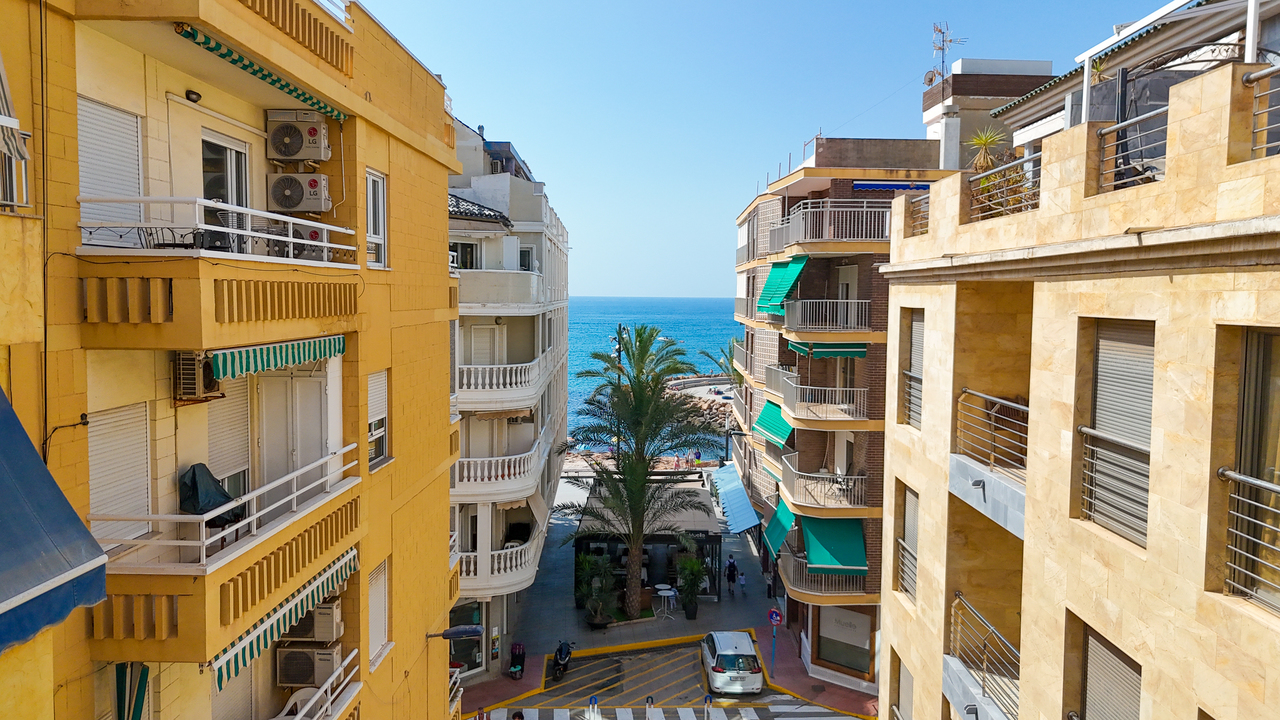 2 bedroom Apartamento se vende en Torrevieja