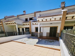 3 bedroom Rijtjes Huis te koop in San Miguel de Salinas