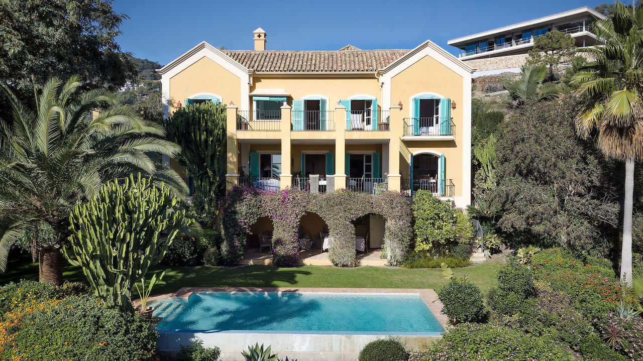 4 Bedroom Villa For Sale In El Madroñal
