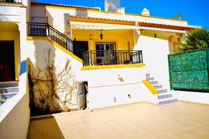 3 bed 2 bath townhouse in Villamartin