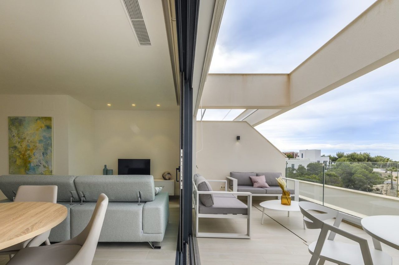 2 bedroom Apartment for sale in Las Colinas Golf Resort