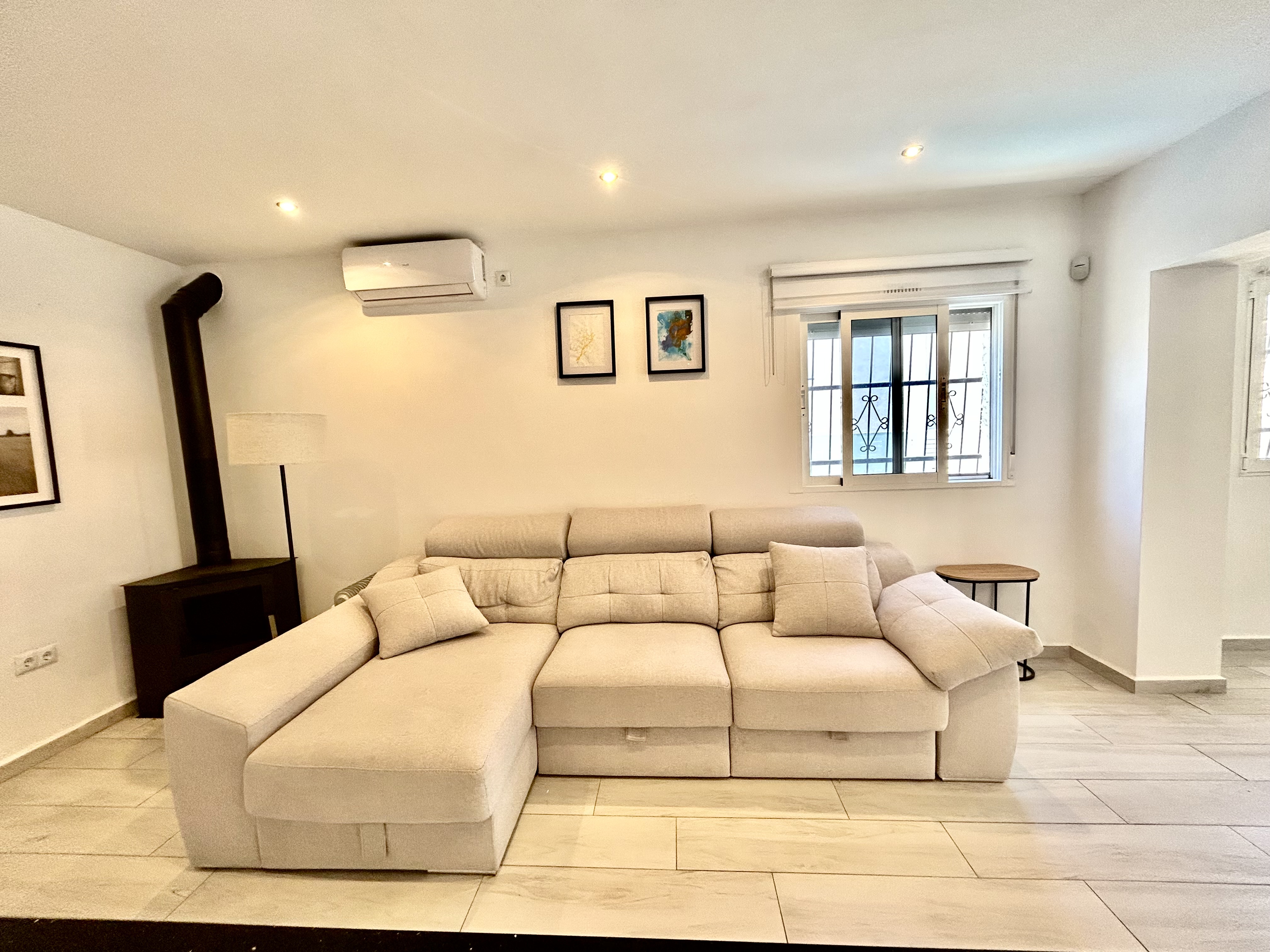 2 bedroom Villa for sale in Villamartin